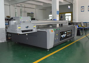 三明家居裝飾聚成墻板背景墻UV打印機(jī)與噴繪機(jī)的應(yīng)用與優(yōu)勢(shì)